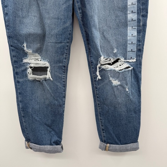 Old Navy O.G. Straight Leg High Rise Distressed Rolled Hem Cropped Jeans Sz 8 - Picture 3 of 10